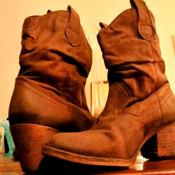 Rocket Dog size 8 Brown Casual Cowgirl calf Boots - Picture 1 of 2